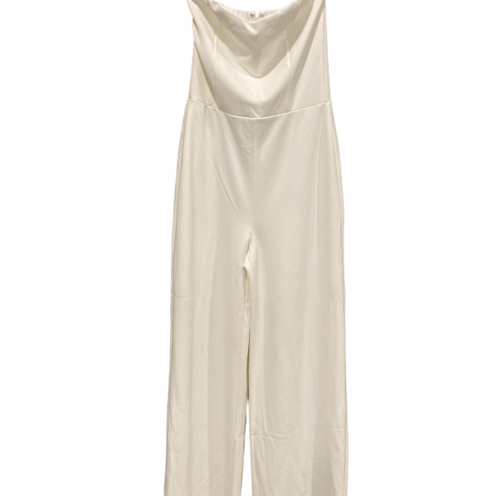Lulus halter white jumper/pantsuit EUC medium